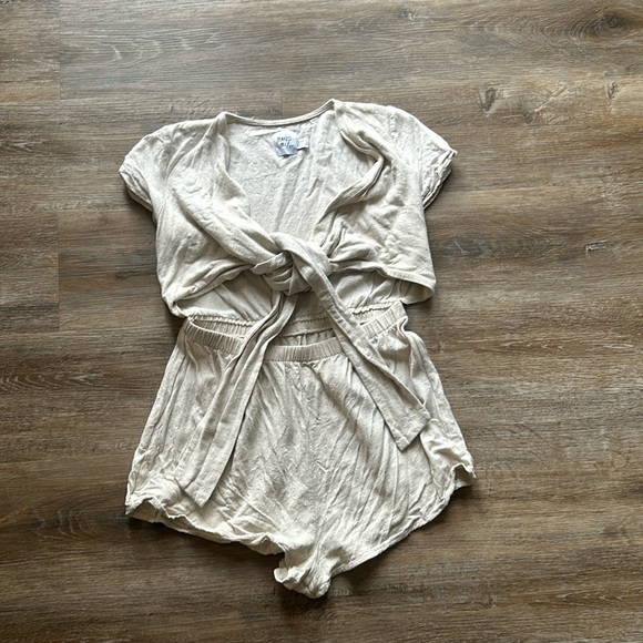 Princess Polly linen one piece - Picture 1 of 3